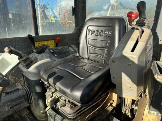 Bobcat 435 EG à 18 500 € HT - حفارة مصغرة: صور 3 Bobcat 435 EG à 18 500 € HT - حفارة مصغرة: صور 3