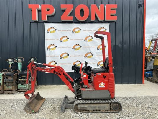 Bobcat E08 à 9900€ HT - حفارة مصغرة: صور 2 Bobcat E08 à 9900€ HT - حفارة مصغرة: صور 2