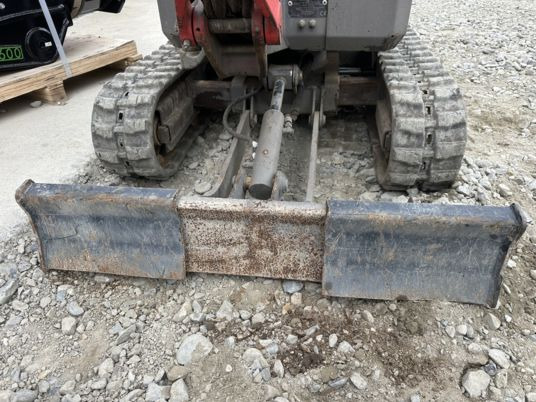 Bobcat E08 à 9900€ HT - حفارة مصغرة: صور 3 Bobcat E08 à 9900€ HT - حفارة مصغرة: صور 3