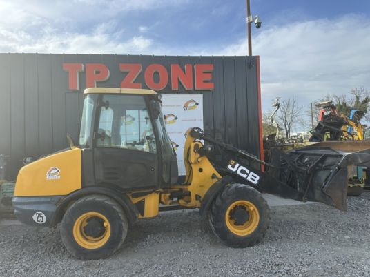 JCB 406 à 23500 € HT - لودر مفصلي صغير: صور 1 JCB 406 à 23500 € HT - لودر مفصلي صغير: صور 1