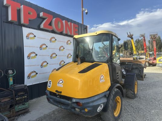 JCB 406 à 23500 € HT - لودر مفصلي صغير: صور 5 JCB 406 à 23500 € HT - لودر مفصلي صغير: صور 5