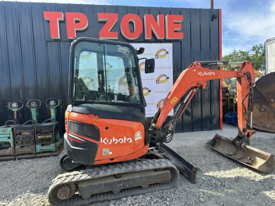 Kubota U27-4 Cabine à 23500€ HT - حفارة مصغرة: صور 1 Kubota U27-4 Cabine à 23500€ HT - حفارة مصغرة: صور 1