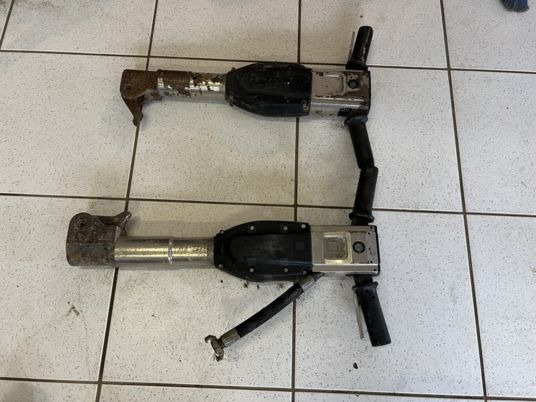 Marteau piqueur pneumatique MAC 3 - معدات البناء: صور 2 Marteau piqueur pneumatique MAC 3 - معدات البناء: صور 2