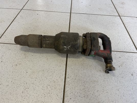 Marteau piqueur pneumatique PK13s - معدات البناء: صور 1 Marteau piqueur pneumatique PK13s - معدات البناء: صور 1