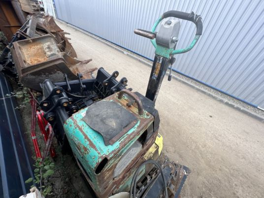 Mikasa Mvh 308 dsz - صفائح اهتزازية: صور 4 Mikasa Mvh 308 dsz - صفائح اهتزازية: صور 4