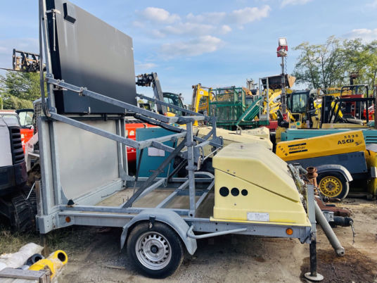 Remorque ECIM pour messages Lumineux - مقطورات السيارات: صور 1 Remorque ECIM pour messages Lumineux - مقطورات السيارات: صور 1