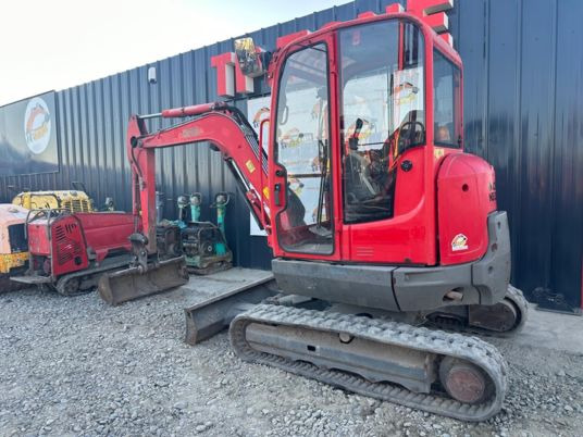 Wacker Neuson EZ38 Cabine à 19900 € HT - حفارة مصغرة: صور 4 Wacker Neuson EZ38 Cabine à 19900 € HT - حفارة مصغرة: صور 4