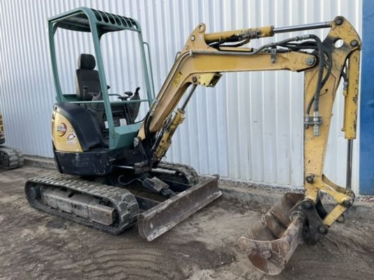 Yanmar VIO25-4 Canopy - حفارة مصغرة: صور 5 Yanmar VIO25-4 Canopy - حفارة مصغرة: صور 5