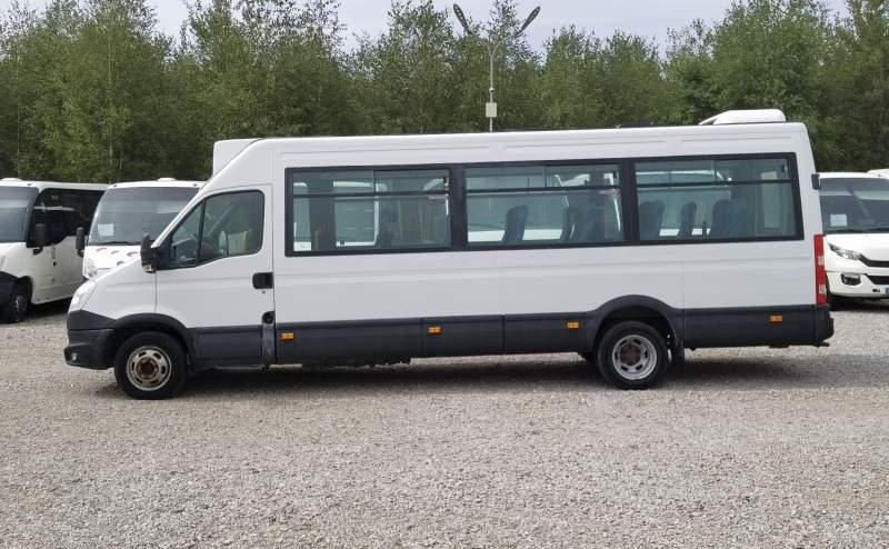 Iveco Daily 23 *NOWY SILNIK* 2 SZTUKI*, klima, winda - باص النقل بين المدن: صور 5 Iveco Daily 23 *NOWY SILNIK* 2 SZTUKI*, klima, winda - باص النقل بين المدن: صور 5