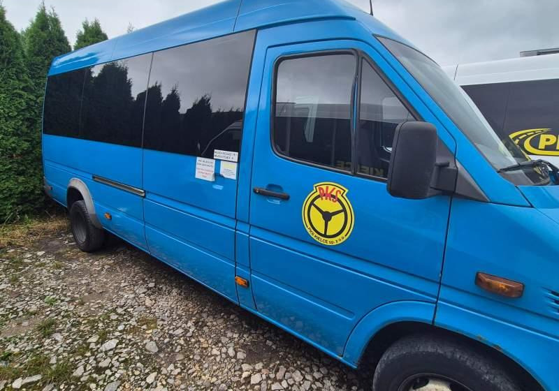 Mercedes-Benz Sprinter 413 CDI 20+6 - حافلة صغيرة, ميكروباص: صور 3 Mercedes-Benz Sprinter 413 CDI 20+6 - حافلة صغيرة, ميكروباص: صور 3