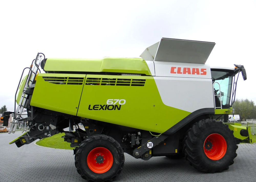 حصادة شاملة Claas Lexion 670 2019 Rok, Heder V 770, Najbogatsza Wersja, Nie Malowany, Stan Idealny: صور 11 حصادة شاملة Claas Lexion 670 2019 Rok, Heder V 770, Najbogatsza Wersja, Nie Malowany, Stan Idealny: صور 11