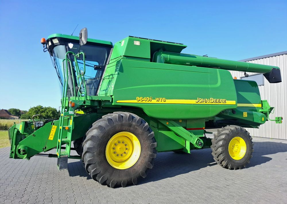 John Deere WTS 9640i 2005 Rok, heder 6,1m, Stol do rzepaku, Nie Malowany, Stan Bardzo Dobry - حصادة شاملة: صور 3 John Deere WTS 9640i 2005 Rok, heder 6,1m, Stol do rzepaku, Nie Malowany, Stan Bardzo Dobry - حصادة شاملة: صور 3