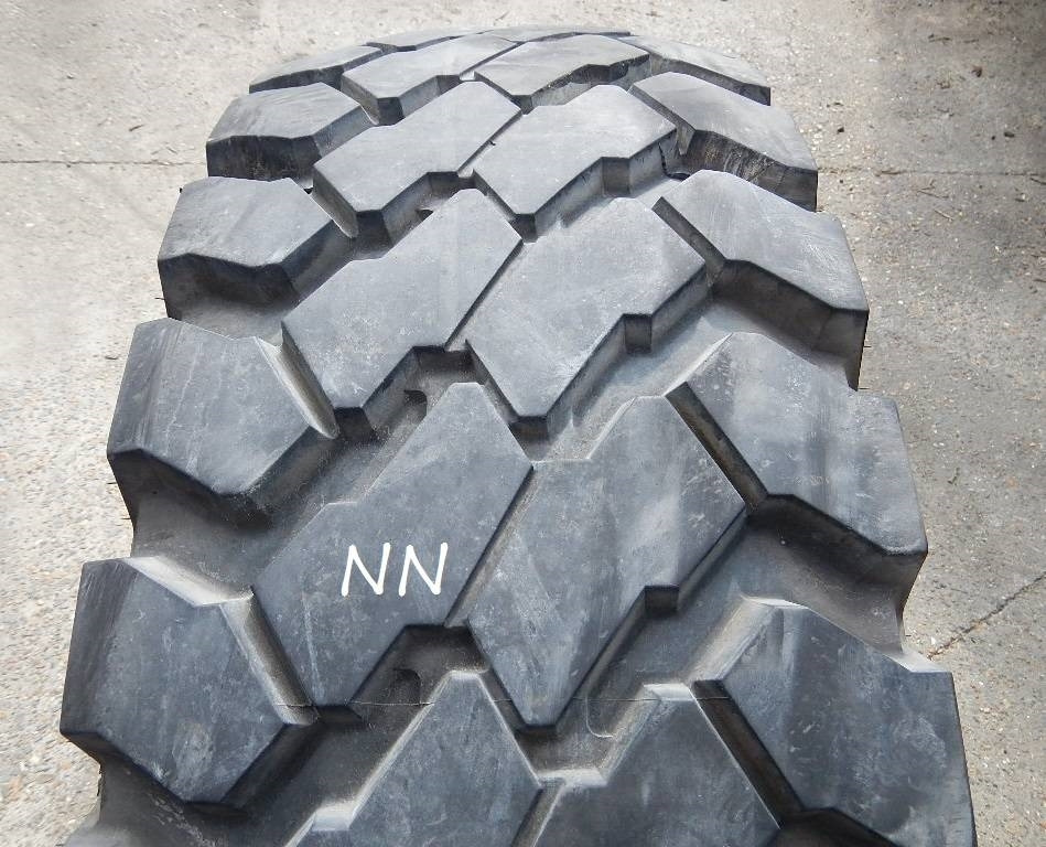 Continental 14.00R20 HCS - USED NN 95% - الإطارات - شاحنة: صور 2 Continental 14.00R20 HCS - USED NN 95% - الإطارات - شاحنة: صور 2