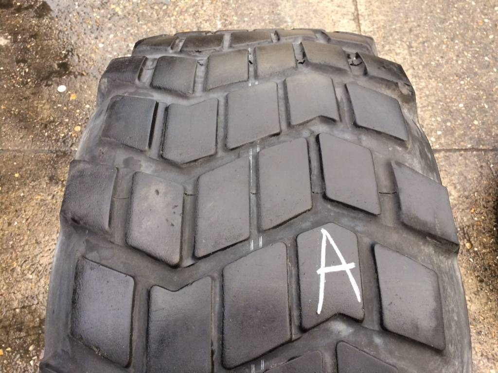 Michelin 525/65R20.5 XS - USED A 40% - الإطارات - الآلات والماكينات الزراعية: صور 2 Michelin 525/65R20.5 XS - USED A 40% - الإطارات - الآلات والماكينات الزراعية: صور 2