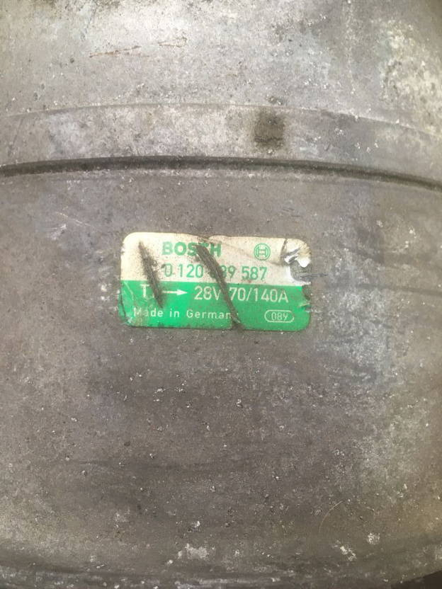 Bosch Lichtmaschine 140A Bosch 0120689587 / 0120689574 / 0120689571 0120689536 M - مولد - حافلة: صور 2 Bosch Lichtmaschine 140A Bosch 0120689587 / 0120689574 / 0120689571 0120689536 M - مولد - حافلة: صور 2