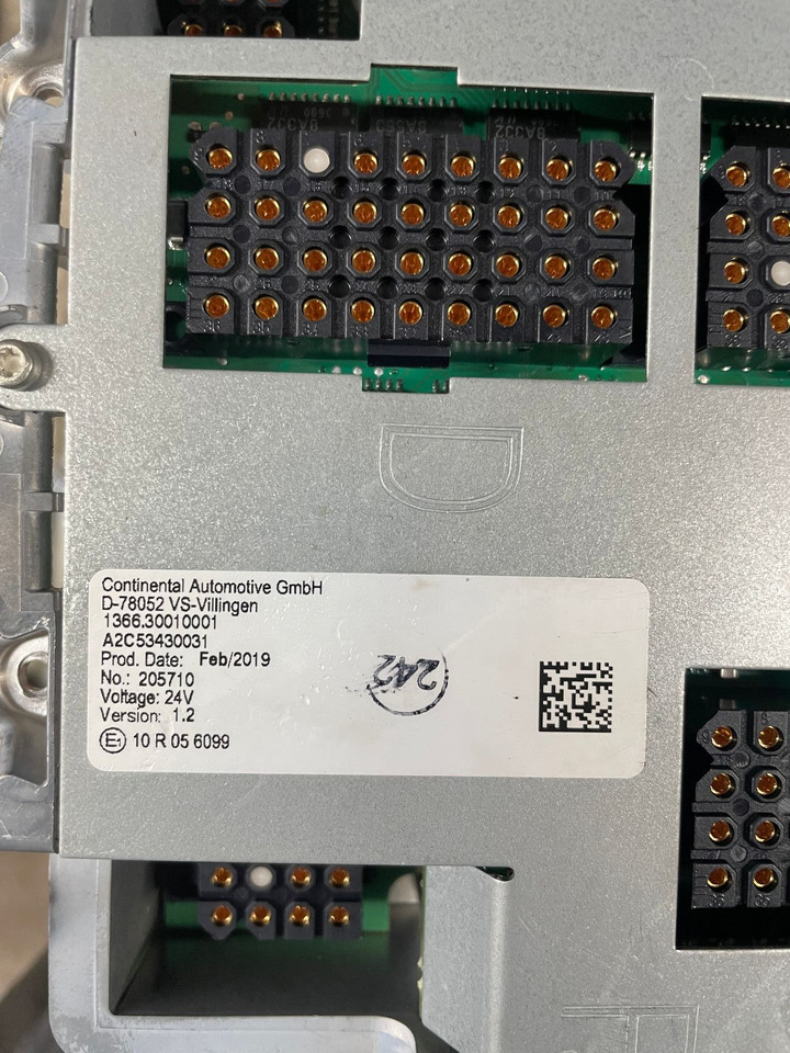 Continental Display Version 1.2 VDO 1366.30010001 D-Mux Citaro Bus Mux Knoten 13 - النظام الكهربائي - حافلة: صور 2 Continental Display Version 1.2 VDO 1366.30010001 D-Mux Citaro Bus Mux Knoten 13 - النظام الكهربائي - حافلة: صور 2