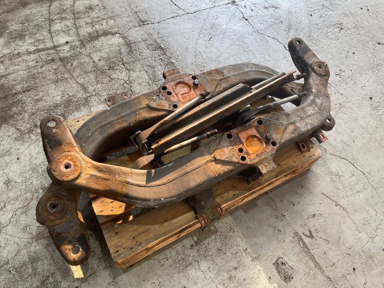 Mercedes-Benz Achsträger Hinterachse Citaro LE Setra A6283200075 A6293203675 - المحور الخلفي - حافلة: صور 4 Mercedes-Benz Achsträger Hinterachse Citaro LE Setra A6283200075 A6293203675 - المحور الخلفي - حافلة: صور 4