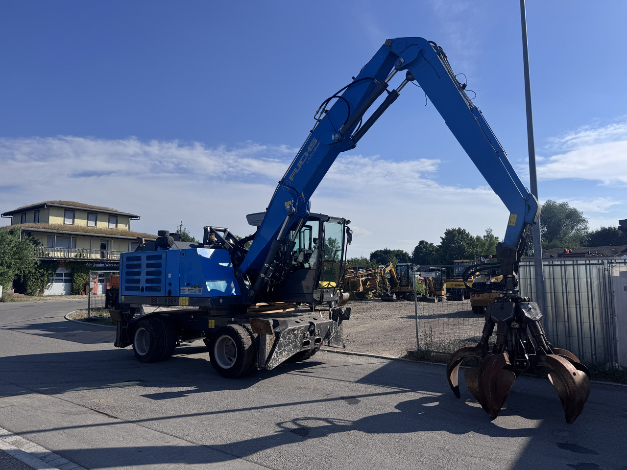 FUCHS MHL 320 F - حفارة النقل والشحن: صور 5 FUCHS MHL 320 F - حفارة النقل والشحن: صور 5