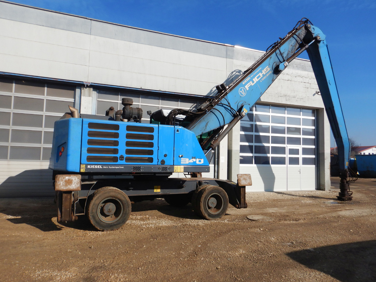 Fuchs MHL 340 F - حفارة النقل والشحن: صور 5 Fuchs MHL 340 F - حفارة النقل والشحن: صور 5