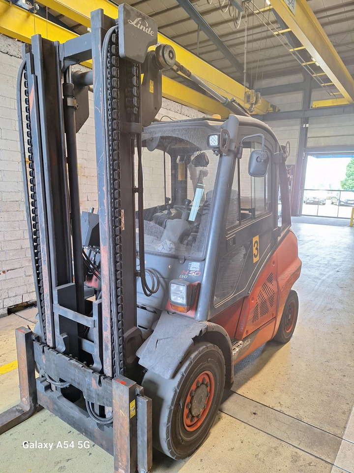 LINDE H 50 D-02 600 - رافعة شوكية ديزل: صور 1 LINDE H 50 D-02 600 - رافعة شوكية ديزل: صور 1