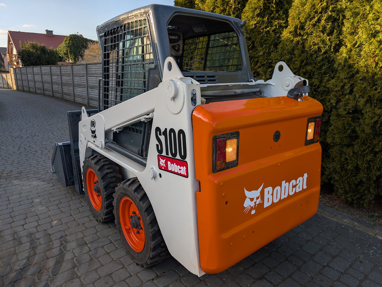 BOBCAT S100 - شيول صغير: صور 2 BOBCAT S100 - شيول صغير: صور 2