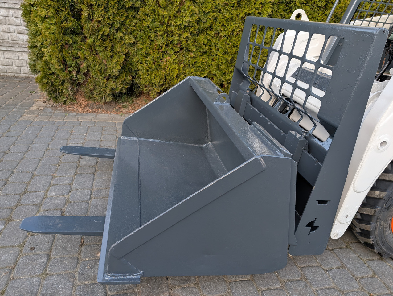 BOBCAT S100 - شيول صغير: صور 5 BOBCAT S100 - شيول صغير: صور 5