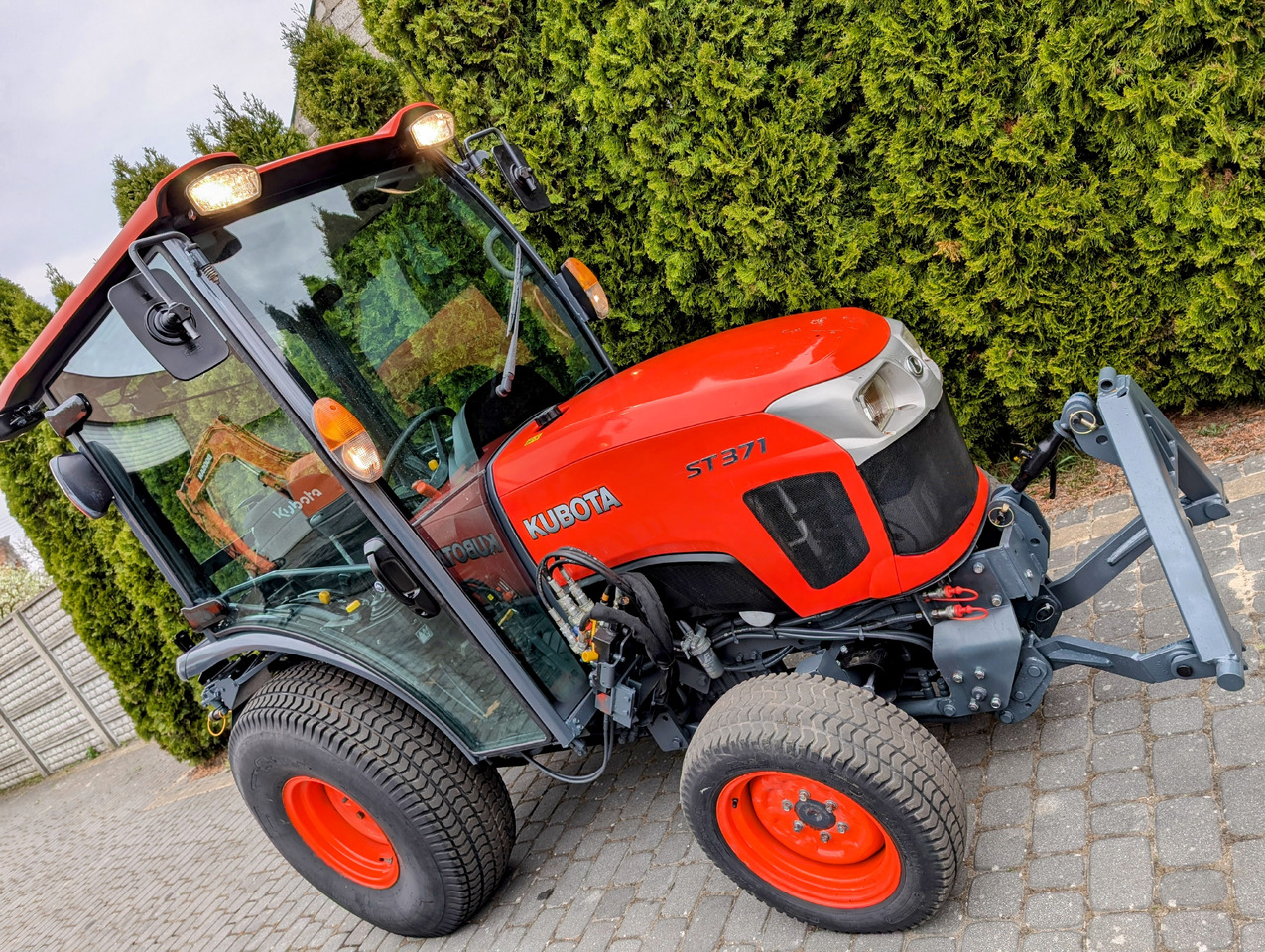 Kubota ST371 - الآلات والماكينات الزراعية: صور 4 Kubota ST371 - الآلات والماكينات الزراعية: صور 4