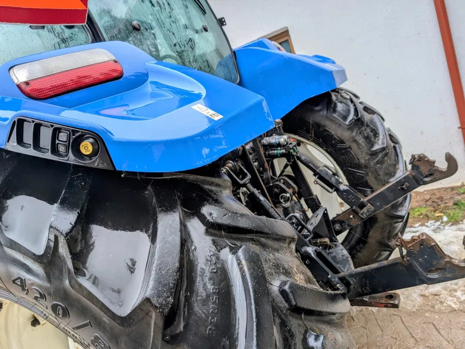 New Holland T5.115 - جرار: صور 5 New Holland T5.115 - جرار: صور 5