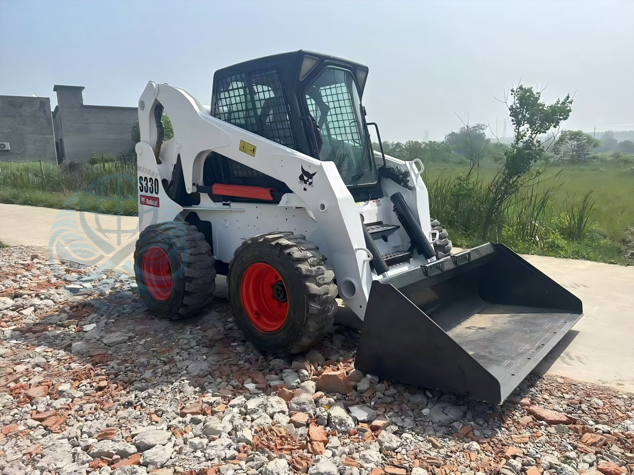 BOBCAT 330 - شيول صغير: صور 3 BOBCAT 330 - شيول صغير: صور 3
