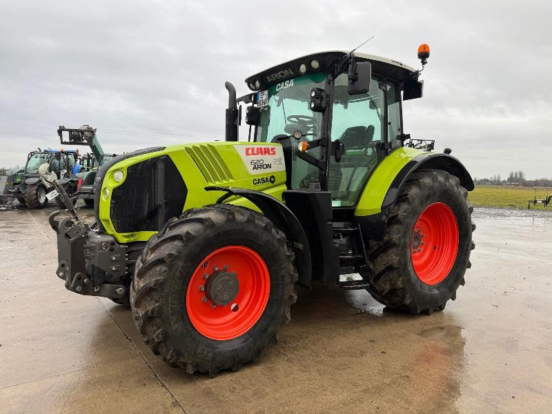 CLAAS ARION 620 - جرار: صور 1 CLAAS ARION 620 - جرار: صور 1