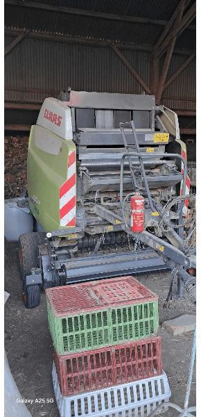 CLAAS VARIANT 480RF - مكبس القش الدائري: صور 1 CLAAS VARIANT 480RF - مكبس القش الدائري: صور 1