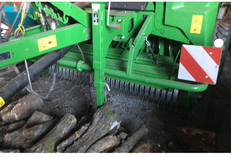 JOHN DEERE V461M - مكبس القش الدائري: صور 2 JOHN DEERE V461M - مكبس القش الدائري: صور 2