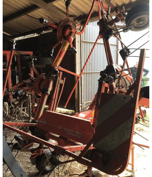 KUHN GF5801 - لمّامَة القش: صور 2 KUHN GF5801 - لمّامَة القش: صور 2