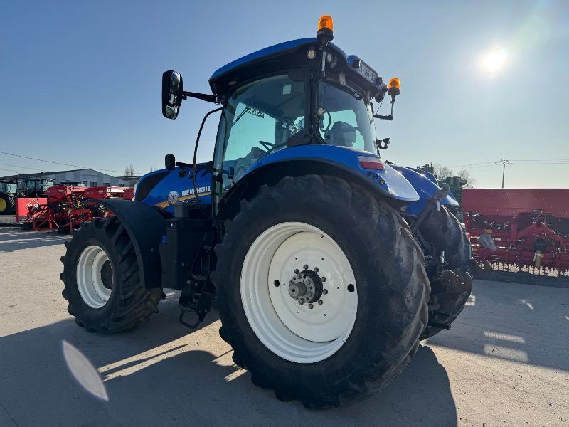 NEW-HOLLAND T7.260 PC - جرار: صور 2 NEW-HOLLAND T7.260 PC - جرار: صور 2