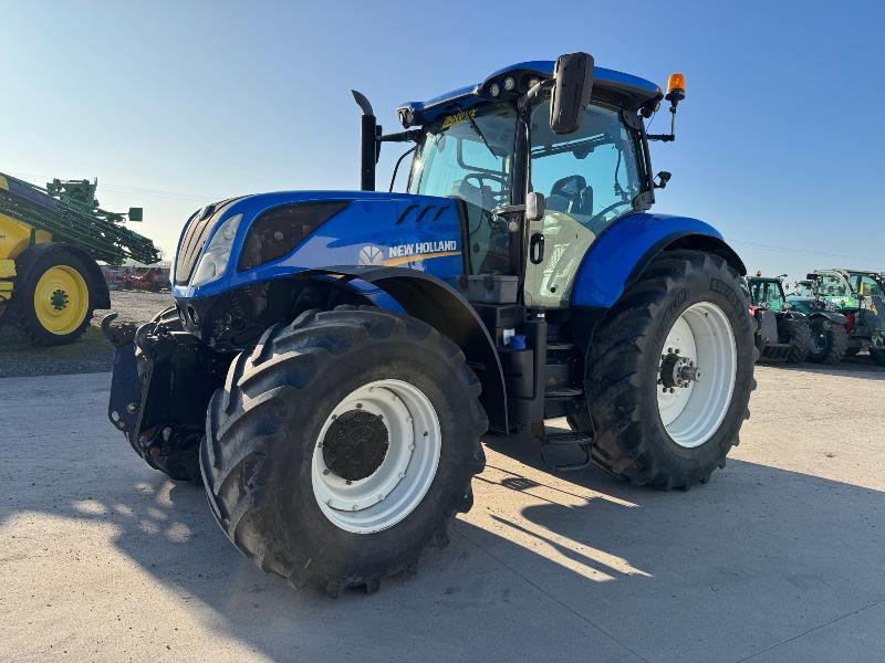 NEW-HOLLAND T7.260 PC - جرار: صور 1 NEW-HOLLAND T7.260 PC - جرار: صور 1