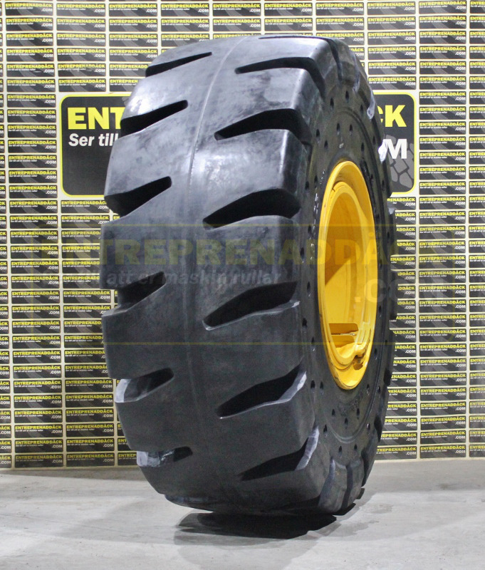 Complete solid wheels 26.5-25 on rims for Volvo L110/L120E - اللودر بعجل: صور 2 Complete solid wheels 26.5-25 on rims for Volvo L110/L120E - اللودر بعجل: صور 2