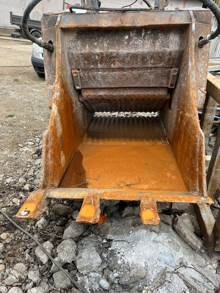 BM BF 90.3 Crusher bucket - بكت - آلات البناء: صور 1 BM BF 90.3 Crusher bucket - بكت - آلات البناء: صور 1
