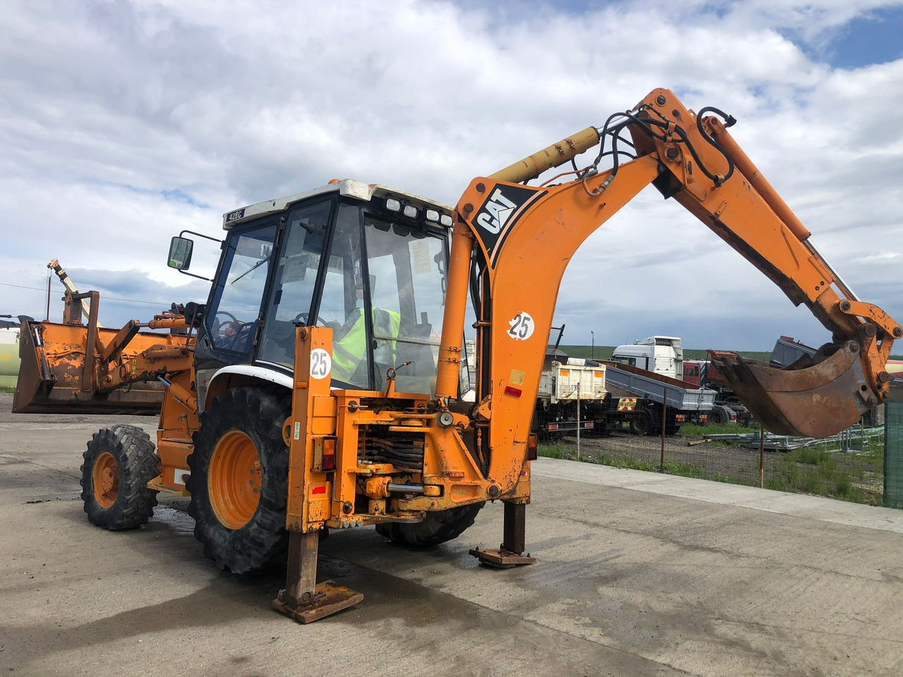 CATERPILLAR 428 C TERRACING EQUIPMENT BULLDOEXCAVATOR - حفار متعدد الاستخدام: صور 2 CATERPILLAR 428 C TERRACING EQUIPMENT BULLDOEXCAVATOR - حفار متعدد الاستخدام: صور 2