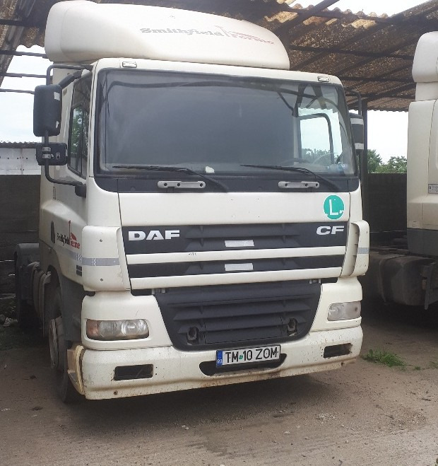 DAF CF 85.43 Tractor Head - شاحنة جرار: صور 4 DAF CF 85.43 Tractor Head - شاحنة جرار: صور 4