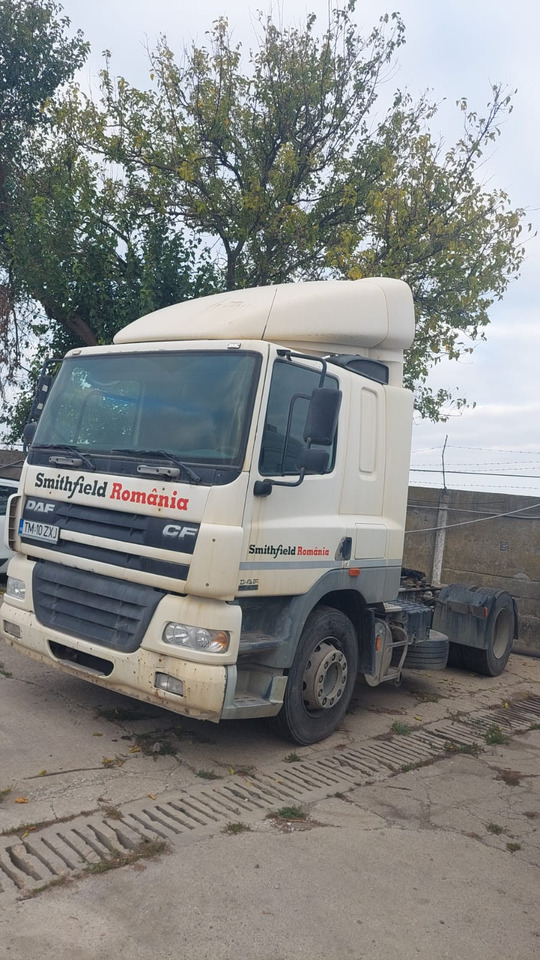 DAF CF 85.43 Tractor Head - شاحنة جرار: صور 1 DAF CF 85.43 Tractor Head - شاحنة جرار: صور 1