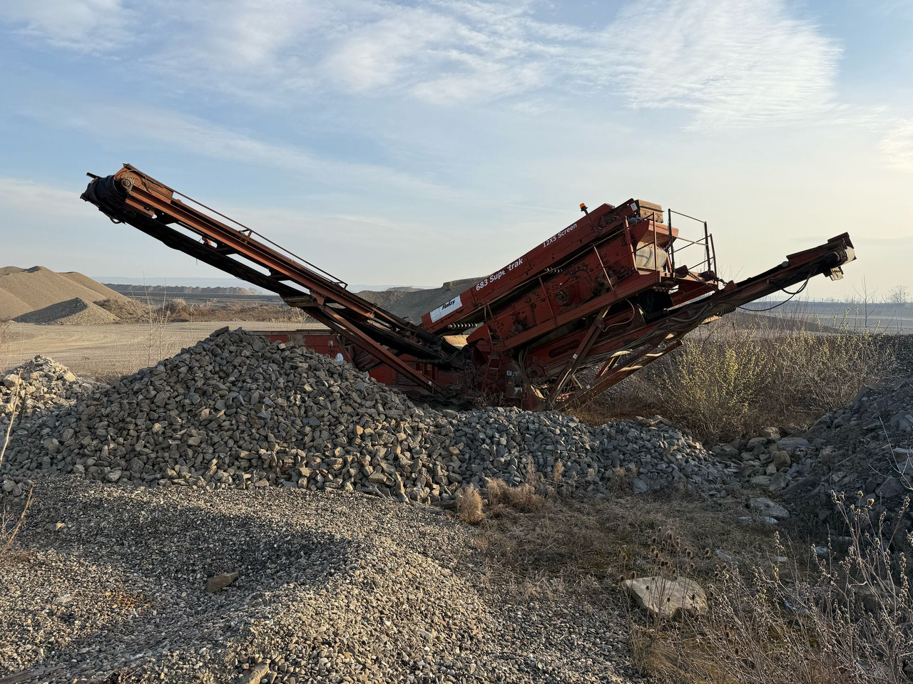 FINLAY 683 SUPERTRAK MOBILE SORTING STATION - غربال: صور 1 FINLAY 683 SUPERTRAK MOBILE SORTING STATION - غربال: صور 1