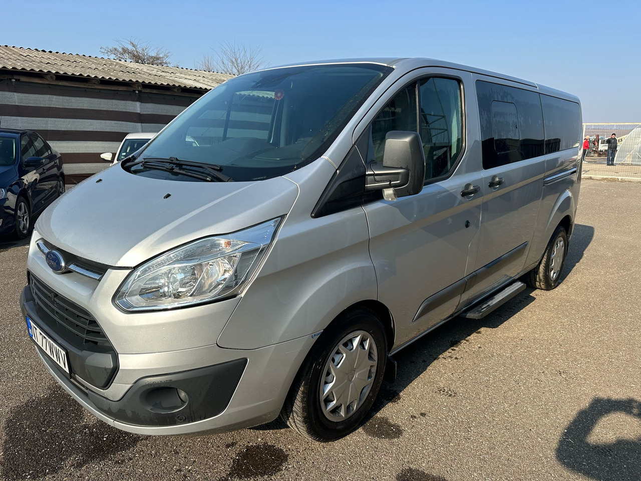 FORD TRANSIT CUSTOMS - ميكروباص: صور 1 FORD TRANSIT CUSTOMS - ميكروباص: صور 1