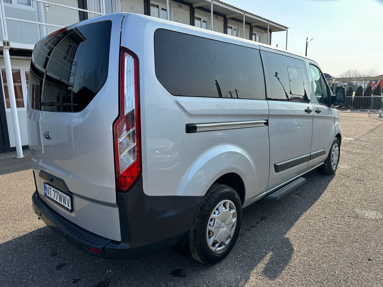 FORD TRANSIT CUSTOMS - ميكروباص: صور 2 FORD TRANSIT CUSTOMS - ميكروباص: صور 2