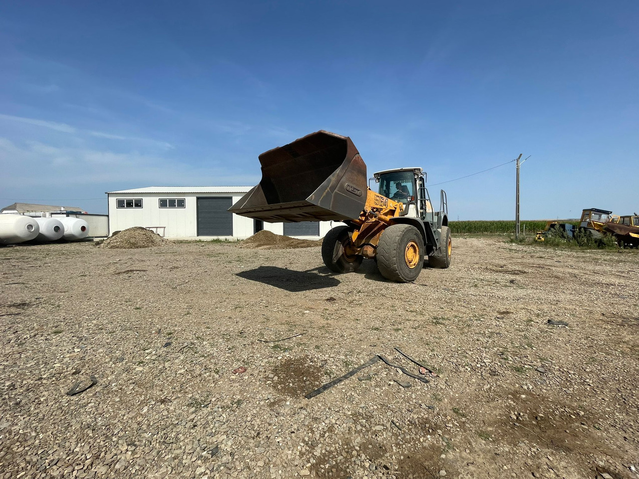 LIEBHERR 564 FRONT LOADER - اللودر بعجل: صور 5 LIEBHERR 564 FRONT LOADER - اللودر بعجل: صور 5
