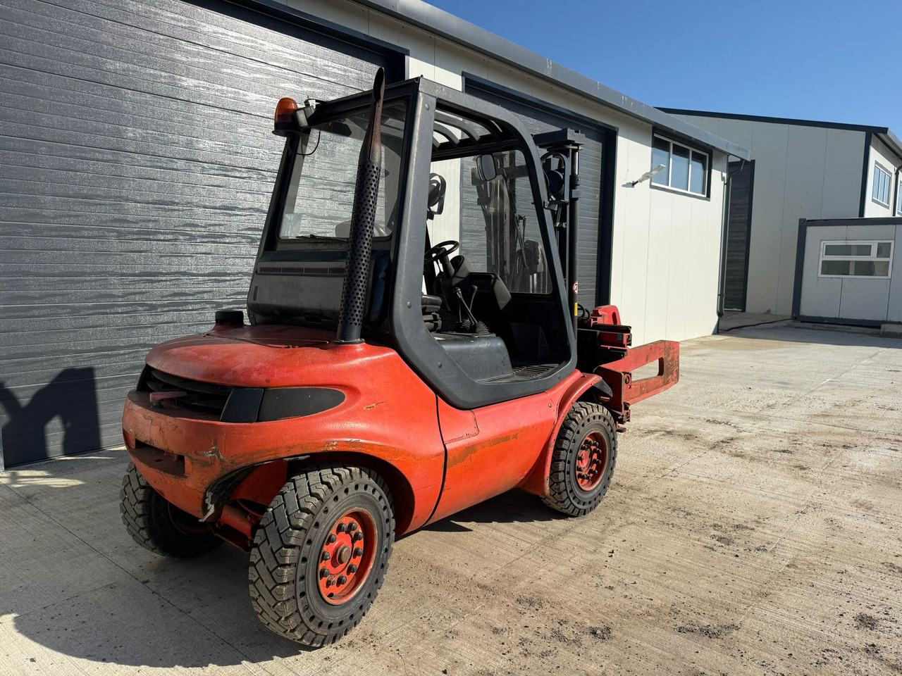 LINDE H40 STACKER - رافعة شوكية ديزل: صور 4 LINDE H40 STACKER - رافعة شوكية ديزل: صور 4