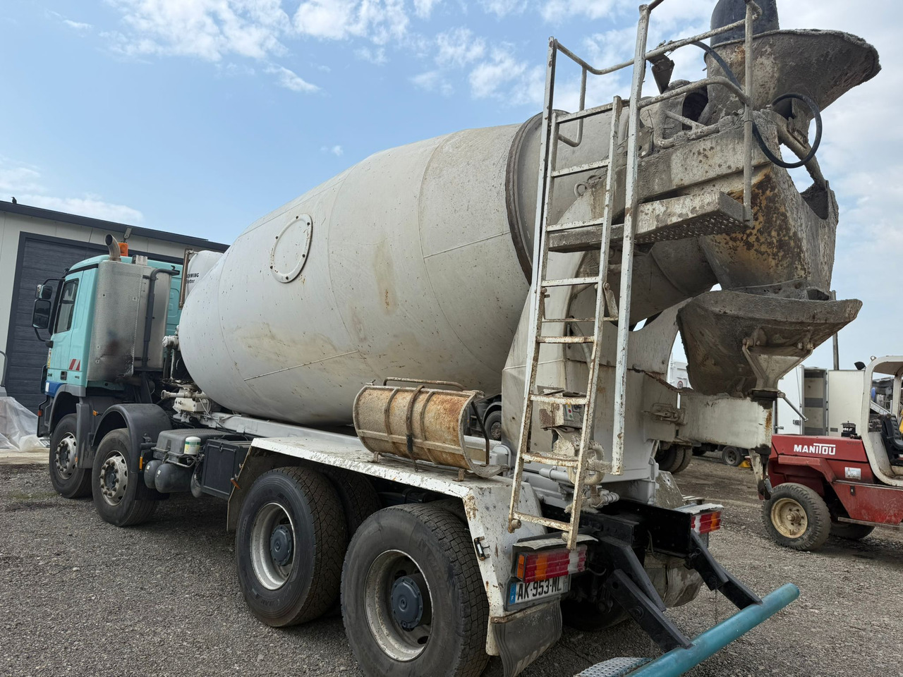 MERCEDES BENZ 3241 CONCRETE MIXER - شاحنة خلاطة خرسانة: صور 4 MERCEDES BENZ 3241 CONCRETE MIXER - شاحنة خلاطة خرسانة: صور 4
