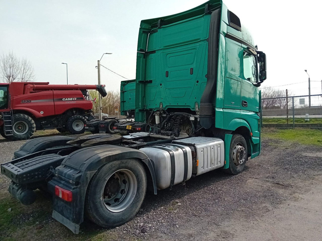 Mercedes-Benz Actros 18.45 - شاحنة جرار: صور 3 Mercedes-Benz Actros 18.45 - شاحنة جرار: صور 3