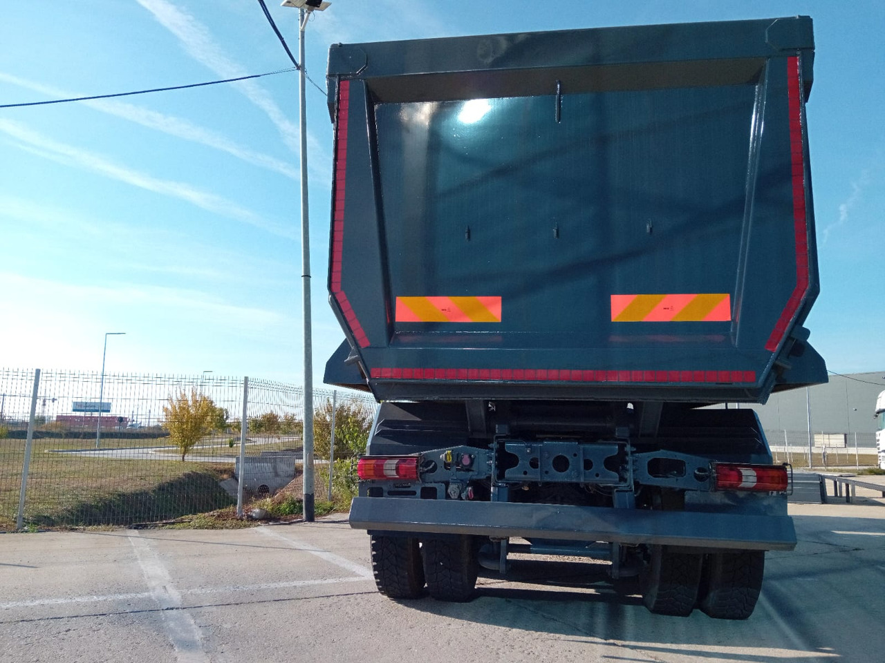 Mercedes-Benz Arocs 42.40 8×4 Basculanta/Tipper/Kipper Heavy Duty, TOP !!! - قلابات: صور 5 Mercedes-Benz Arocs 42.40 8×4 Basculanta/Tipper/Kipper Heavy Duty, TOP !!! - قلابات: صور 5