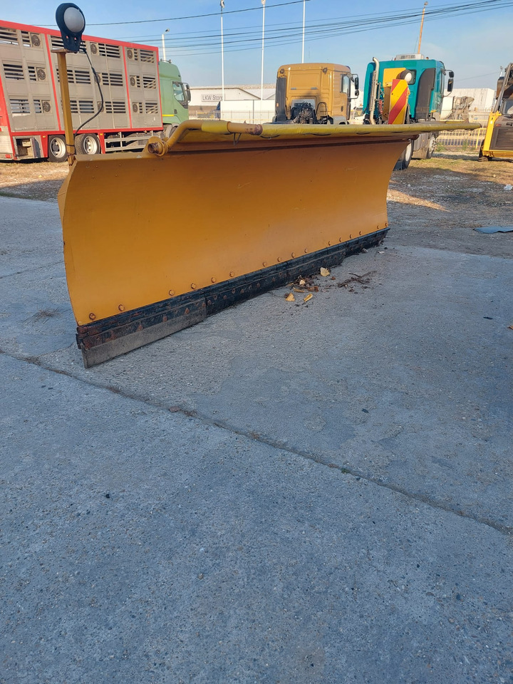 Nido Plow / Snow Blade / – Nido Universal Electrohidraulik – Sn 252 - كاسحة ثلوج: صور 2 Nido Plow / Snow Blade / – Nido Universal Electrohidraulik – Sn 252 - كاسحة ثلوج: صور 2