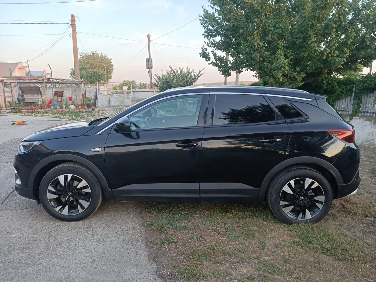 OPEL GRANDLAND X - سيارة دفع رباعي: صور 4 OPEL GRANDLAND X - سيارة دفع رباعي: صور 4